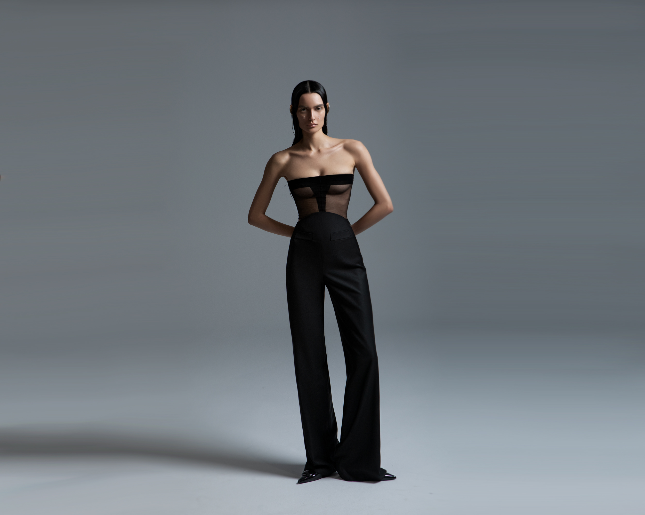 ROUND HIGH-WAISTED TROUSERS