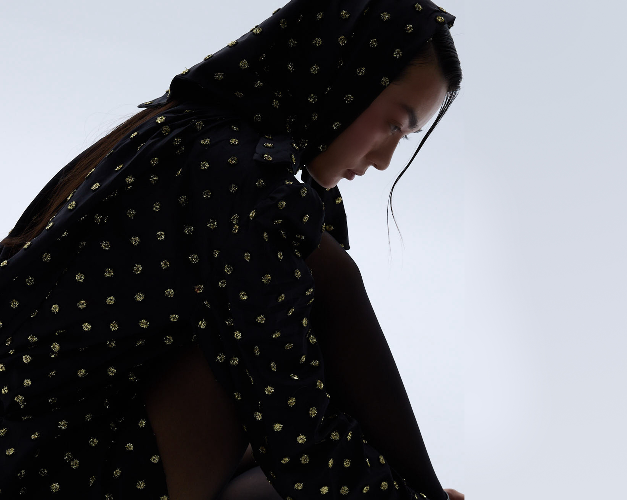 GOLDEN DOTS SCARF