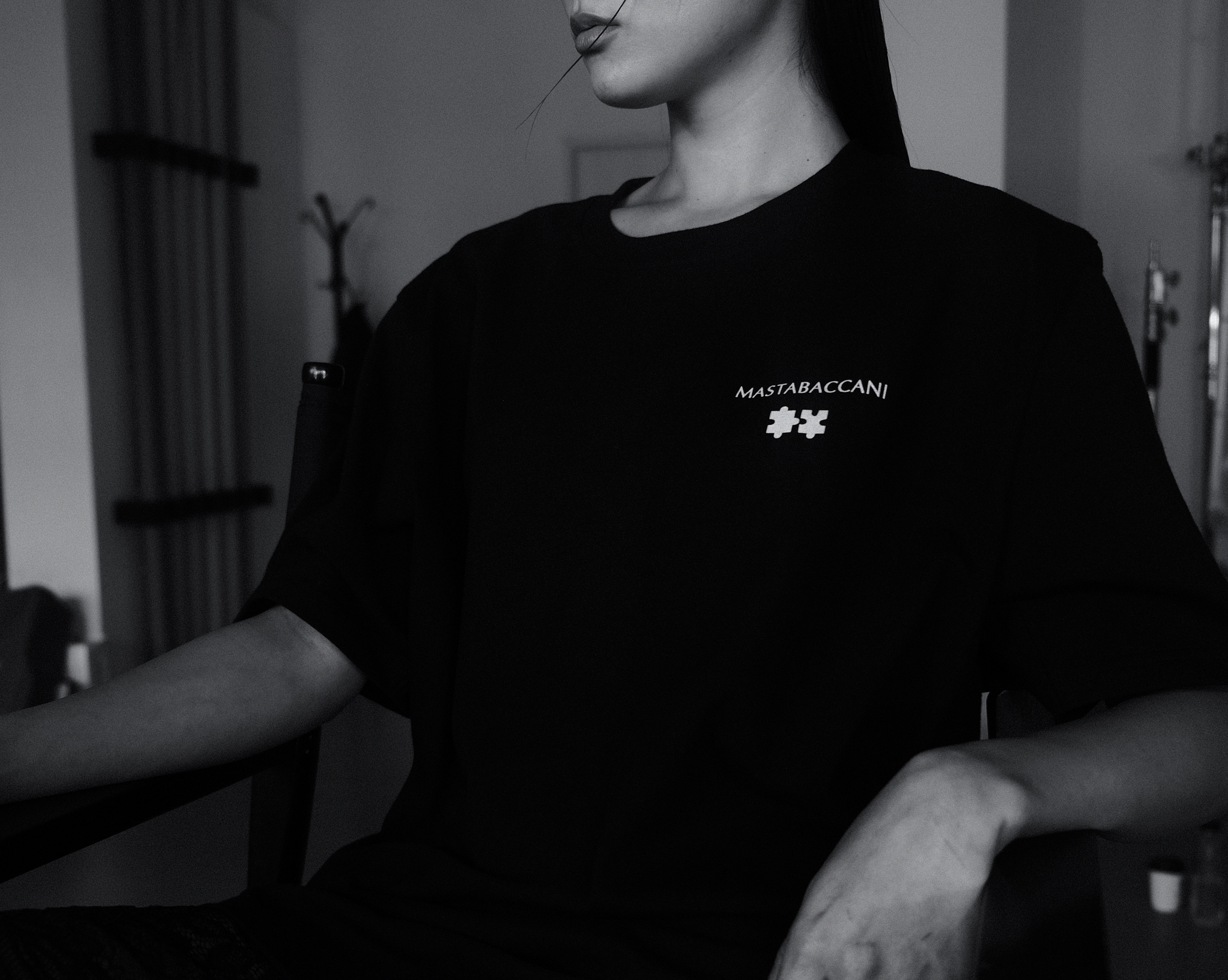 PUZZLE BLACK TEE