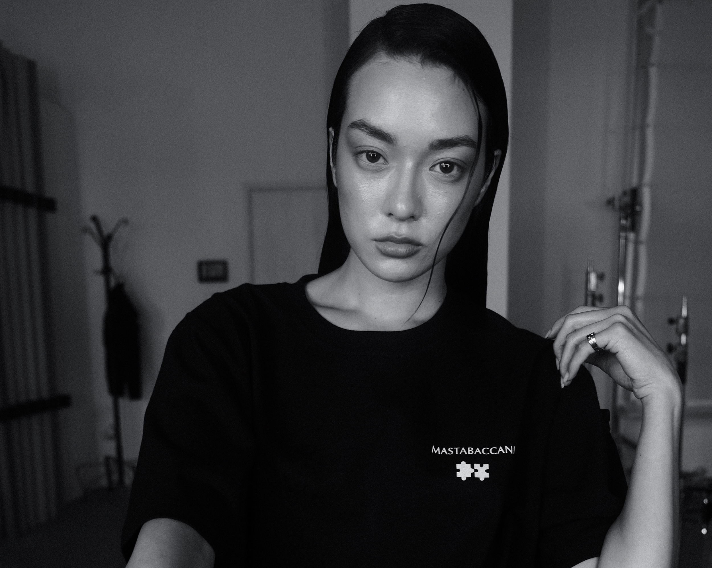 PUZZLE BLACK TEE