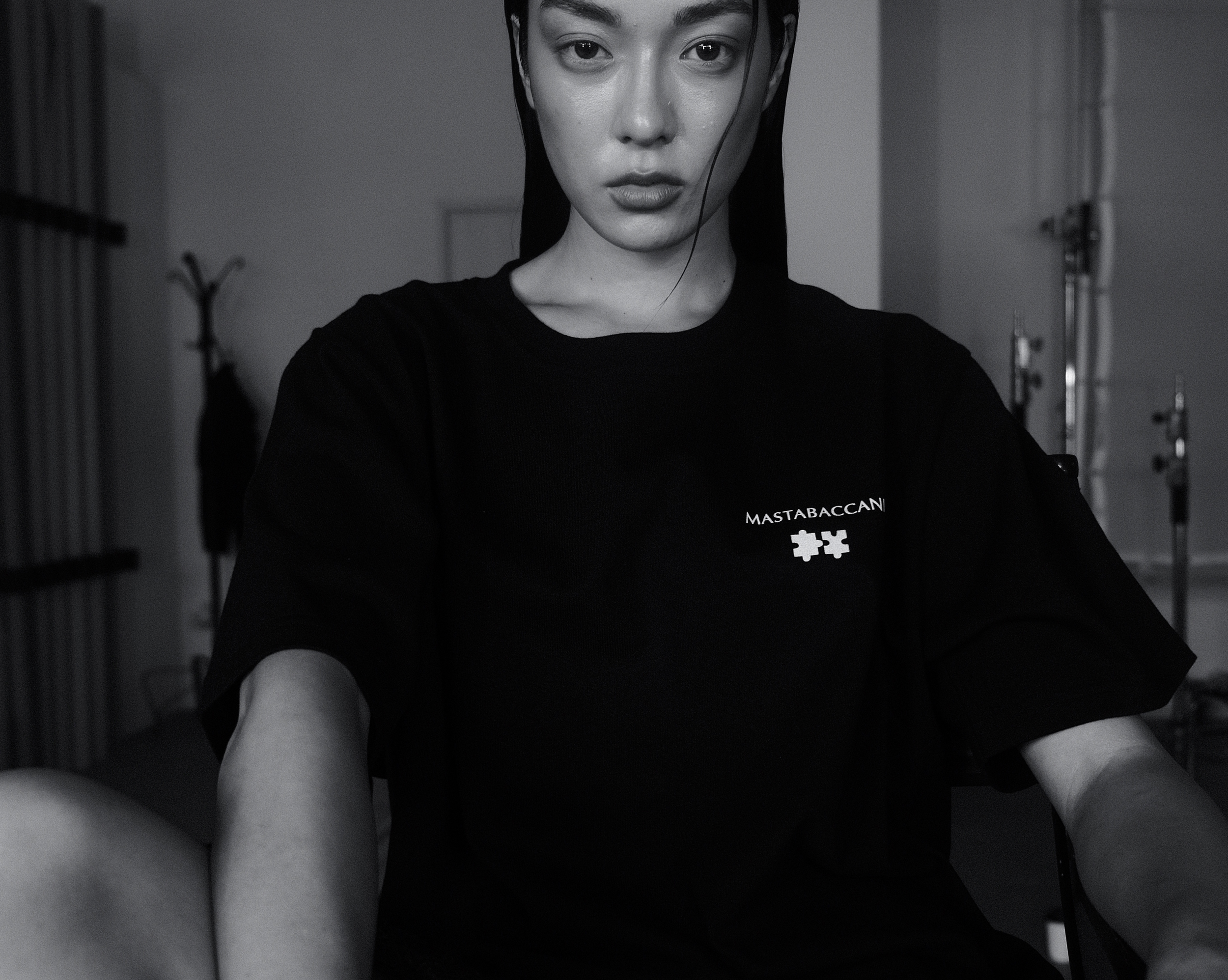 PUZZLE GREY TEE